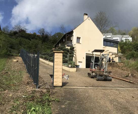 Clôture posée par François Parisy — réalisation Yvelines